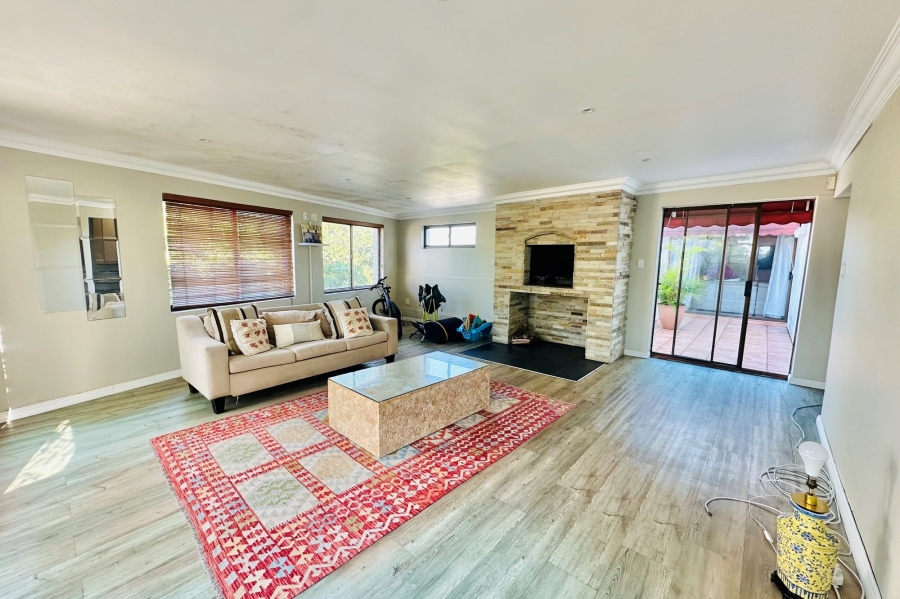 4 Bedroom Property for Sale in Providentia Eastern Cape